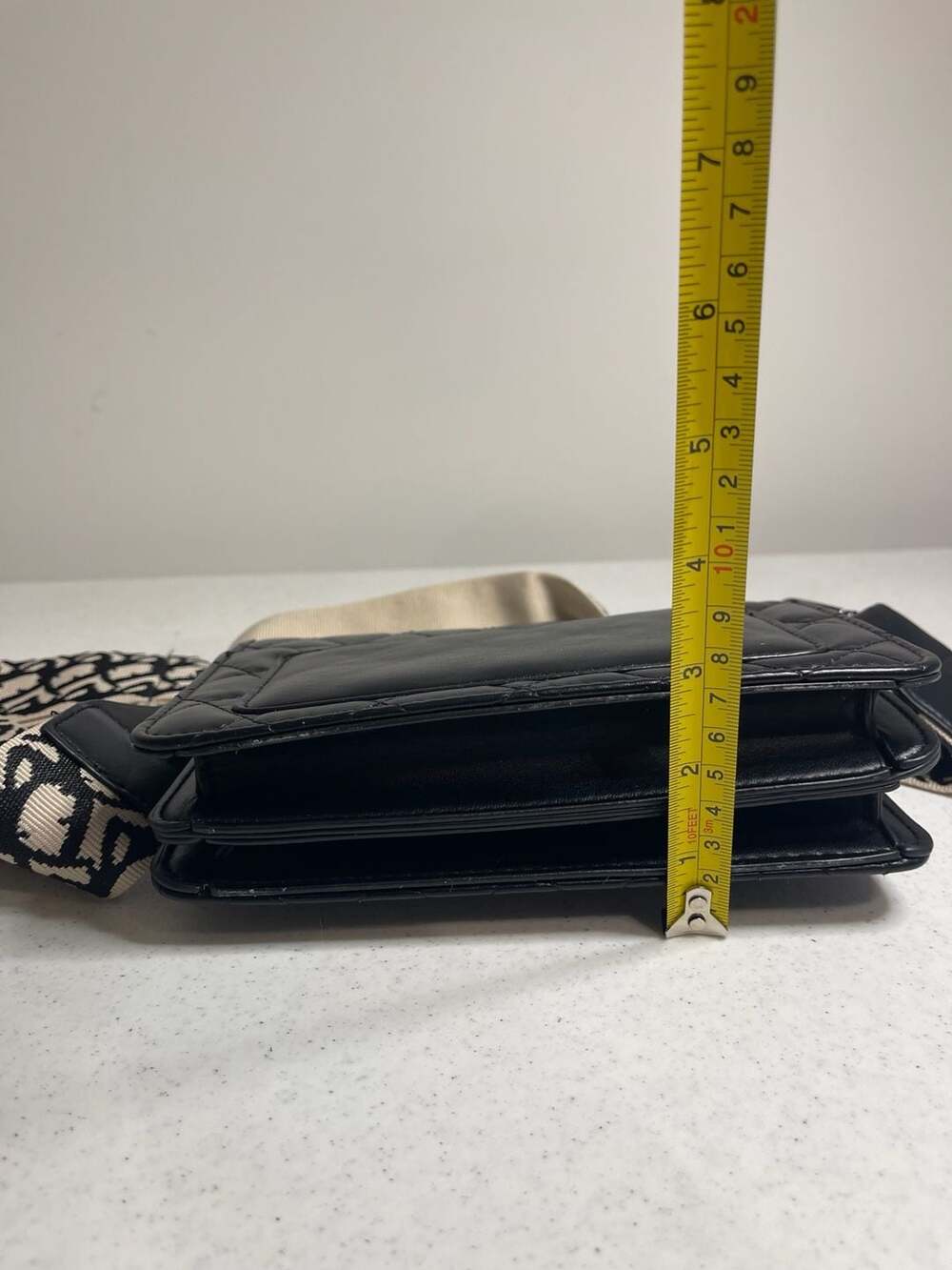 NEW - Black Quilted Faux Leather Crossbody Bag w Patterned Wide Strap - Picture 6 of 7